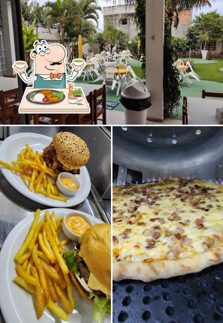 A imagem da comida e interior no Sem Comentário Pizzaria, Petiscaria, Lanches e Sorveteria