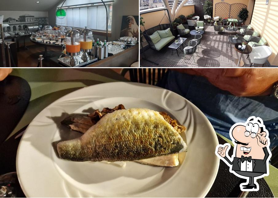 Questa è la immagine che raffigura la interni e cibo di Vesuvio Roof Bar & Restaurant