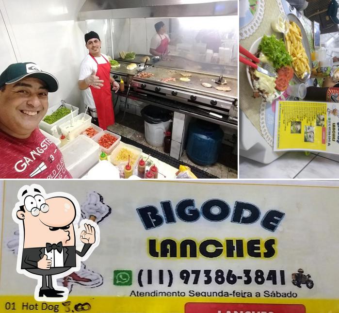 Look at the pic of Bigode Lanches