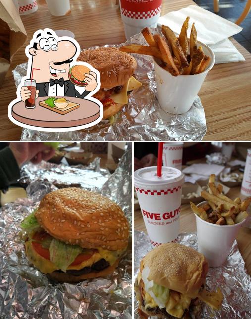 Prueba una hamburguesa en Five Guys