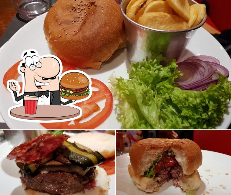 Crispi's Ristorante Hamburgeria Pizzeria propone un'ampia gamma di opzioni per gli amanti dell'hamburger