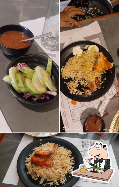 Food at MANDI MANZIL ULLOOR