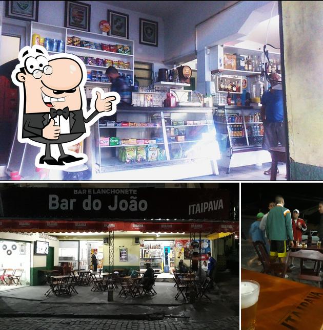 See this picture of Bar do João