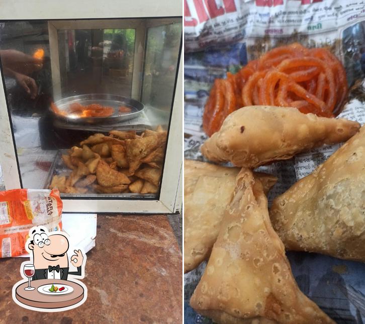 Shree Jodhpur special jalebi and samosa center
