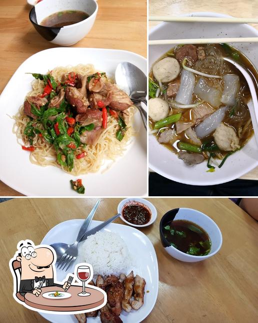 Restaurante ก๋วยเตี๋ยวหมูตุ๋น3 อ, Bangkok - Opiniones del restaurante
