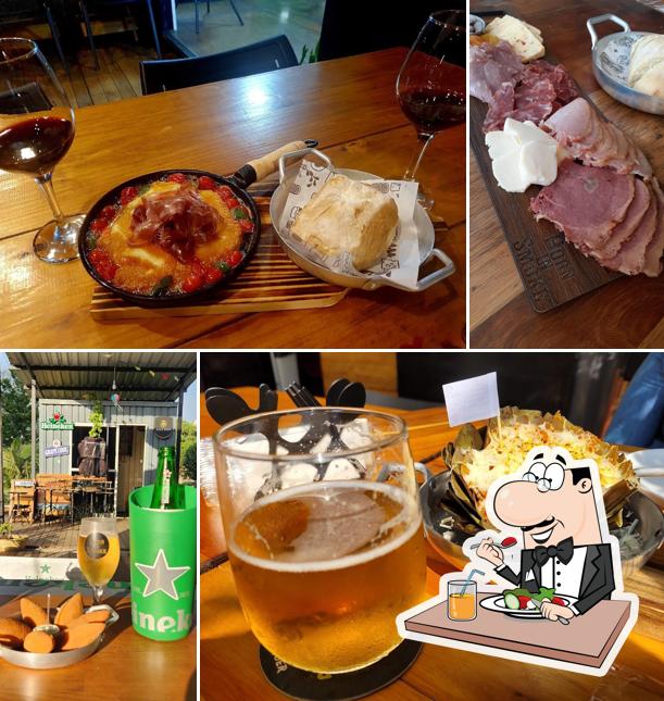 Platos en Born In Smoke