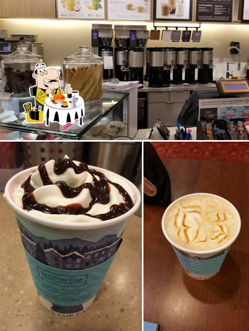 Entre los distintos productos que hay en Second Cup Coffee Co. featuring Pinkberry Frozen Yogurt también tienes comida y interior