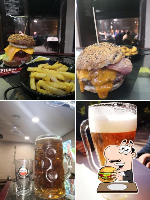 Hamburger at Taberna Szaciro