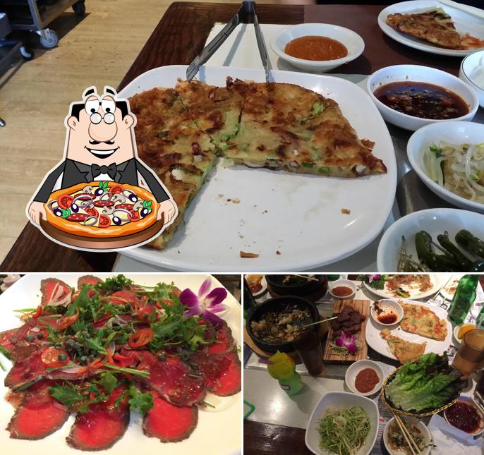 Отведайте пиццу в "Keum Ho Garden Korean BBQ"