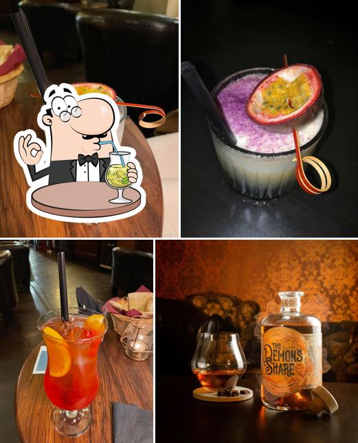 Moonshine Lounge Bar