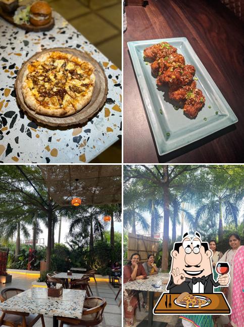 Order different variants of pizza
