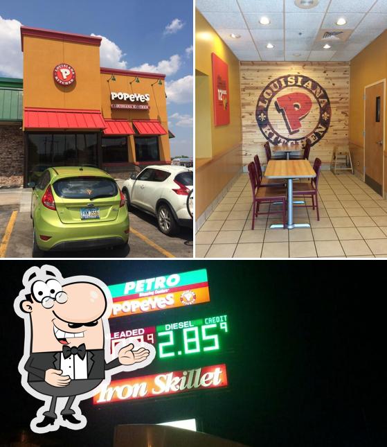 Popeyes Louisiana Kitchen in Weatherford Restaurant menu and reviews