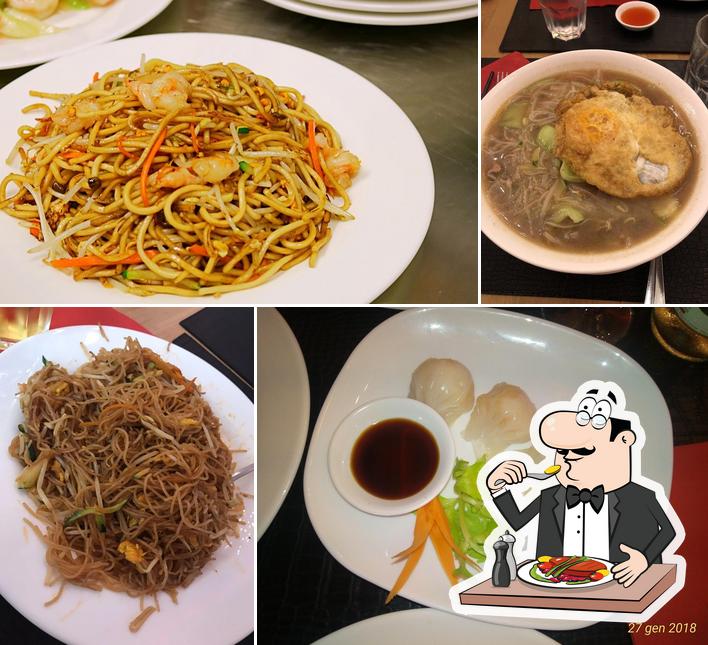 Essen im 华味居 Restaurant Chinese Huaweiju