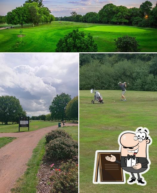 Hendon Golf Club in London Restaurant reviews