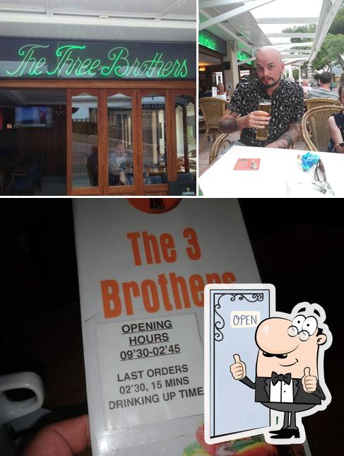 Здесь можно посмотреть снимок паба и бара "The Three Brothers bar"
