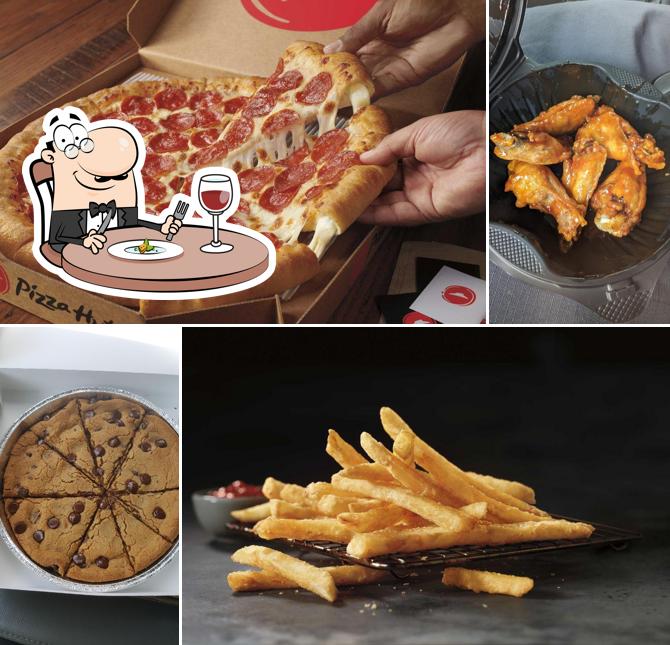 Pizza Hut, 12775 St in Houston Restaurant menu and reviews
