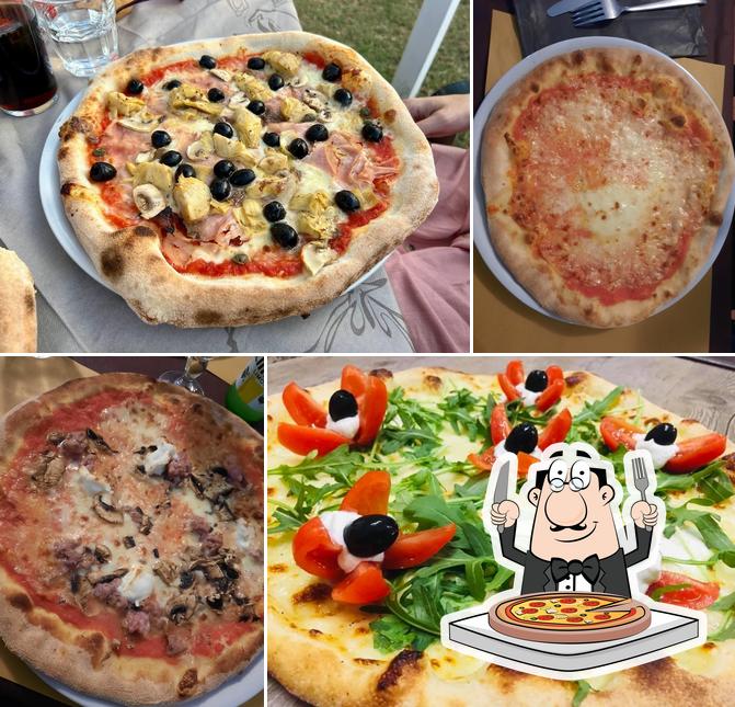 Food lab pizzeria griglieria hamburgheria piccola ristorazione .