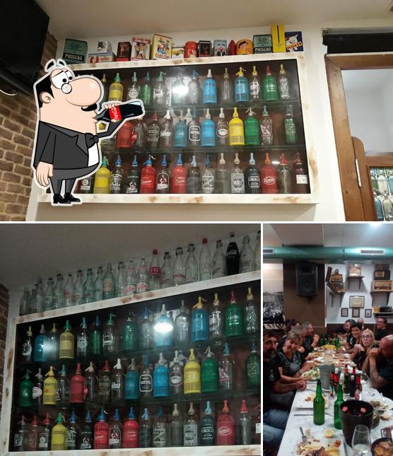 Напитки и барная стойка - все это можно увидеть на этом изображении из Restaurante Nordeste