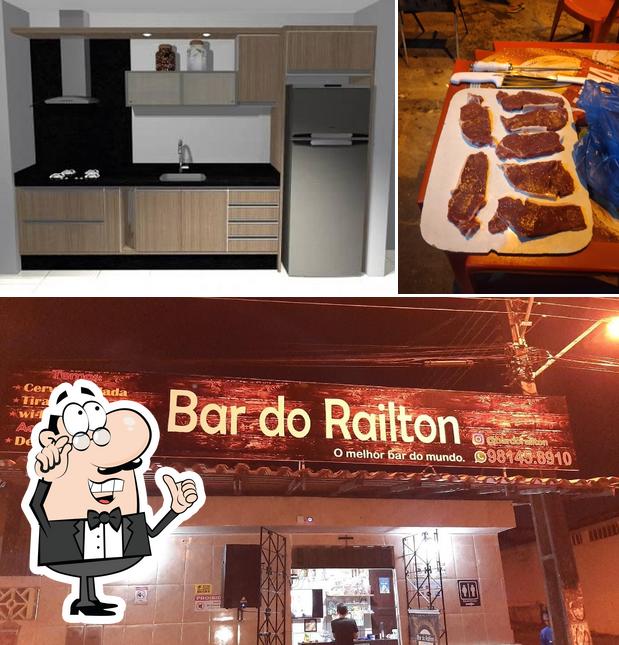 The interior of Bar do Railton