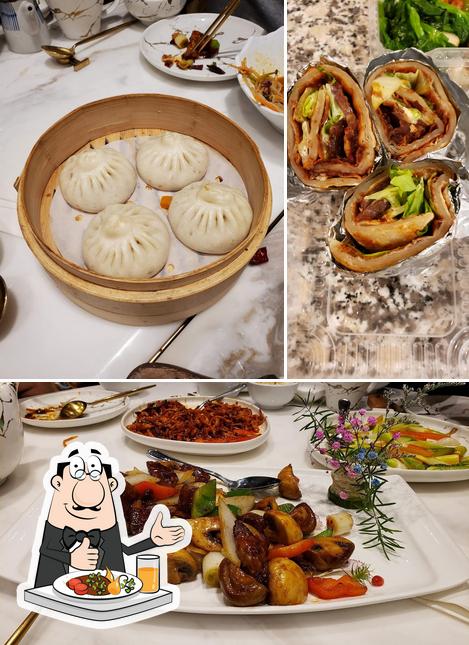 Nourriture à Bao Restaurant Chinatown 狗不理多伦多中国城店 GOUBULI