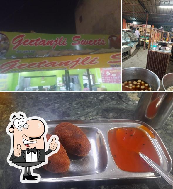 Here's a picture of Geetanjali Sweets
