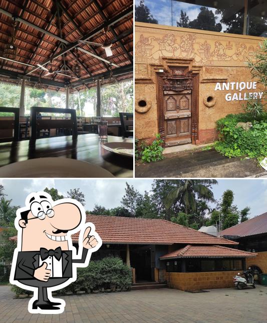 Antique Gallery Hotel