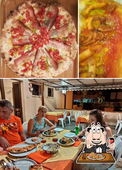 Закажите пиццу в "Ristorante Pizzeria Il Gozzo"