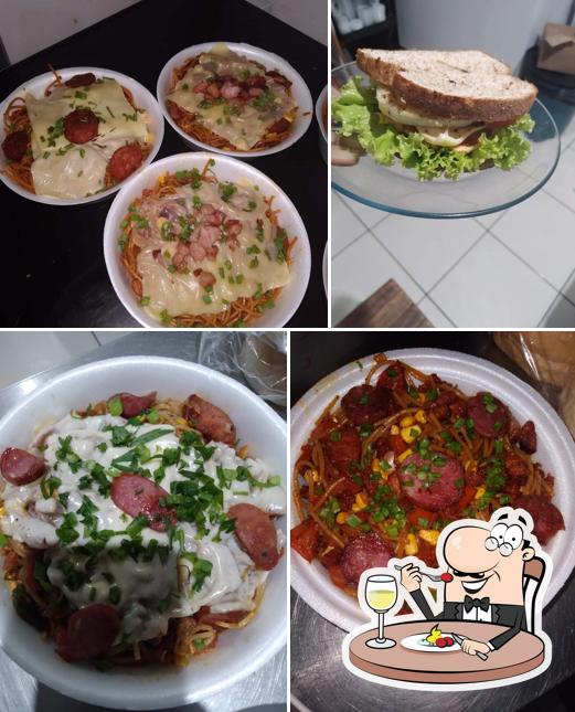 Tropical lanches e refeições
