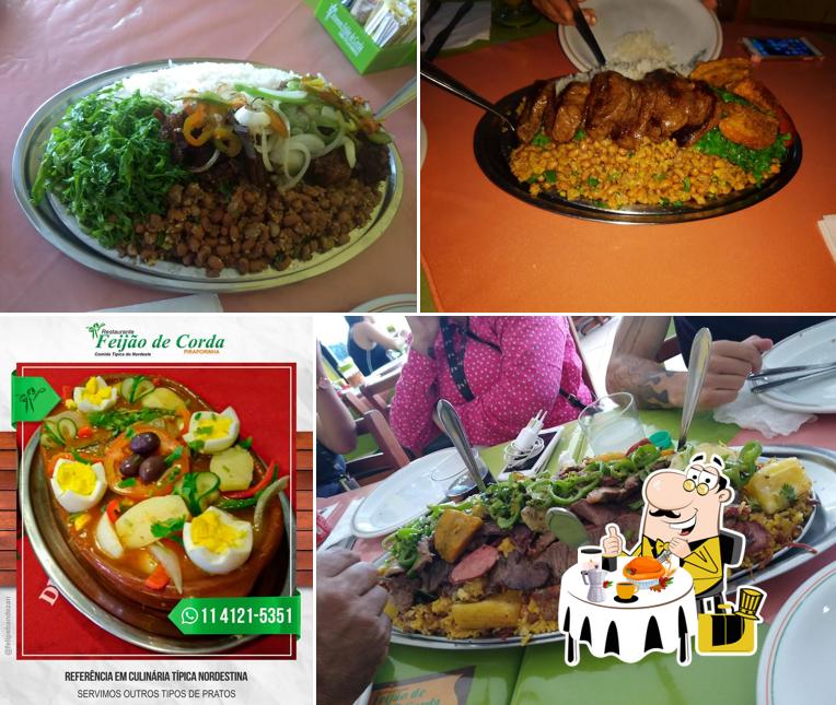 Comida em Feijão de Corda Piraporinha