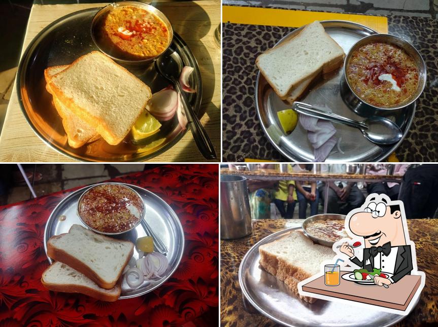 Food at Phadtare Misal Center