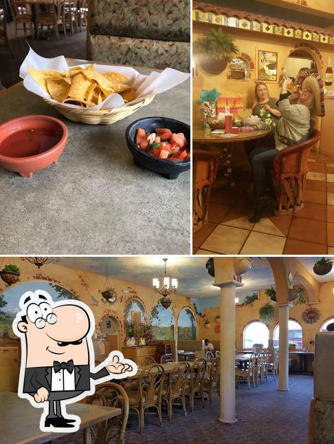 The interior of El Paraiso Mexican Restaurant