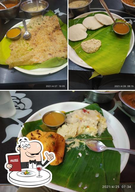 Food at Sri Bhavisya Parlour