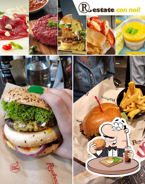 Prova un hamburger a Roadhouse Restaurant Mestre