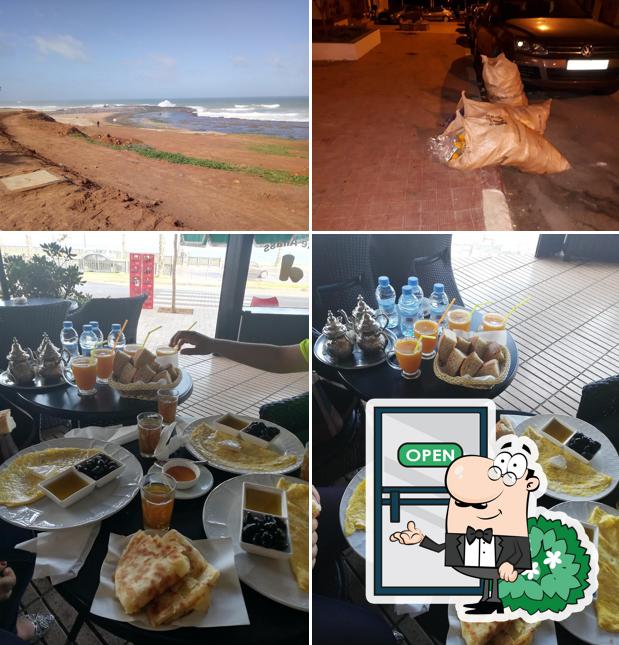 Café Anas se distingue par sa extérieur et nourriture