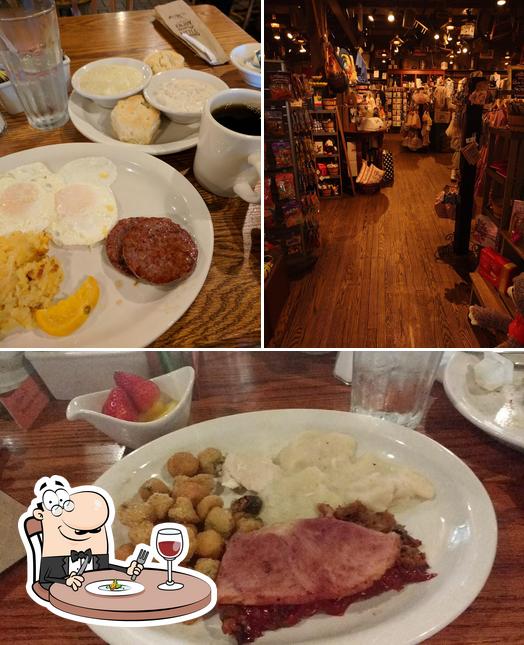 Comida en Cracker Barrel Old Country Store