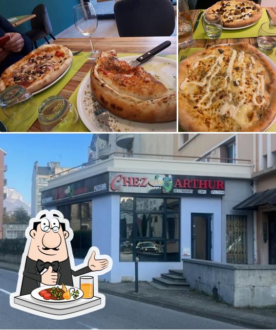 La photo de la nourriture et intérieur de Chez Arthur Pizzeria’s