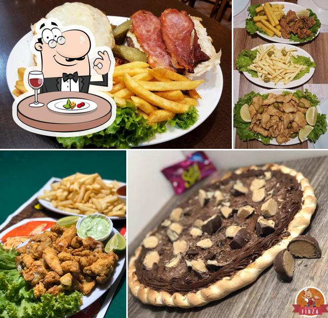 Bolo de chocolate em Pizzaria Fiuza - Pizzaria em Araucária