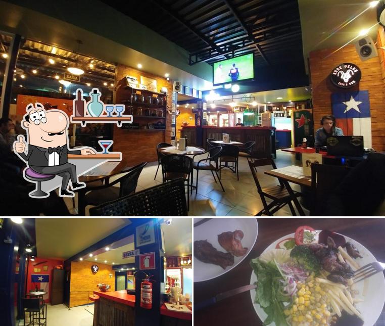 A foto do Restaurante Bode Veio’s interior e comida