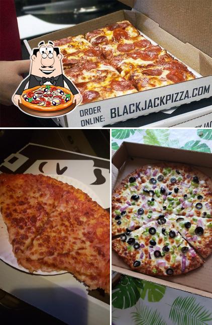 Закажите пиццу в "Blackjack Pizza & Salads"