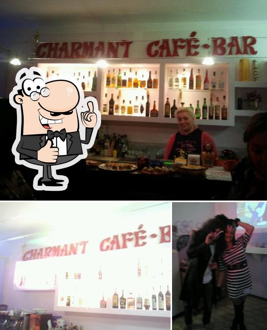 Charmant cafe'