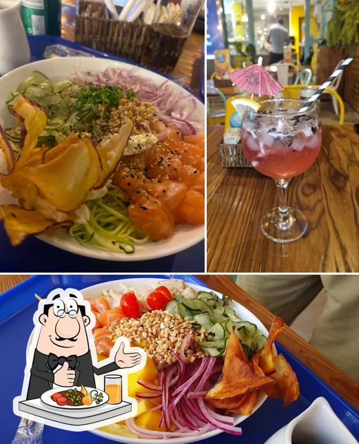 Comida em Blue Macaws Hawaiian Food e Cia