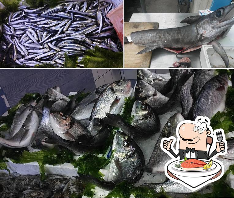 Pescheria e baccaleria La Mediterranea offre un'ampia selezione di pasti a base di pesce