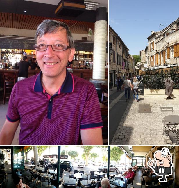 L'intérieur de Le grand café riche