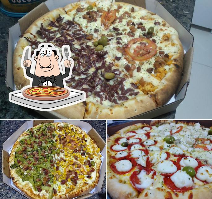 Peça diversos tipos de pizza