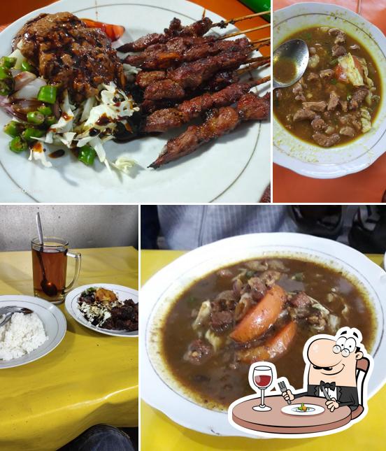 Блюда в "Sate Kambing Pak Sabar"