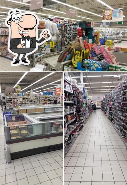 L'intérieur de Carrefour Traiteur