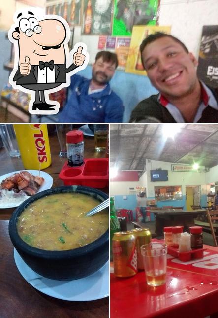 See this picture of Jerfin Lanches