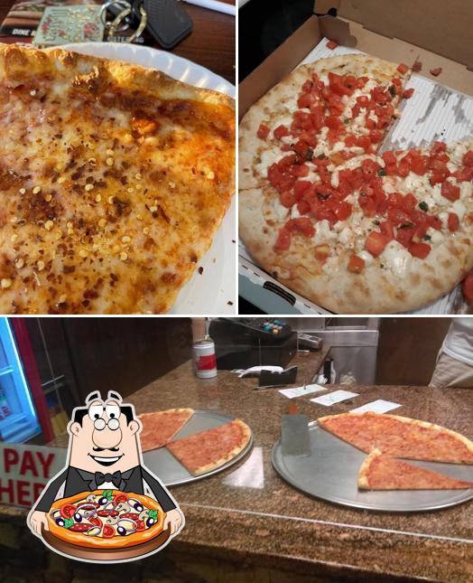 В "Tonino's Pizza Lewisburg" вы можете заказать пиццу