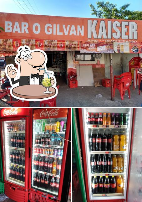 A imagem do Bar O Gilvan’s bebida e interior