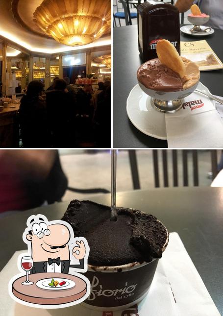 Cibo al Gelateria Cafè Savoia, già Fiorio